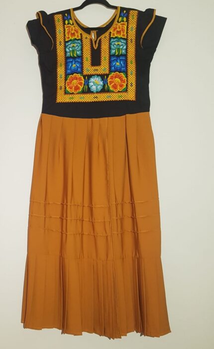 vestido color negro con mostaza bordado flores de colores